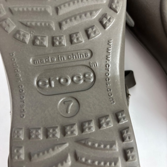 Crocs Mary Jane Strap Brown Flats Size 7 - Picture 6 of 7